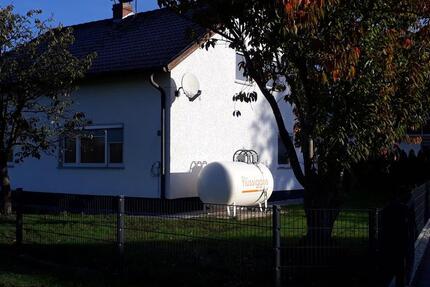 Haus Winzer - 6 Zimmer, 140 m&sup2;, 1.100&euro; | Angebot:24890663