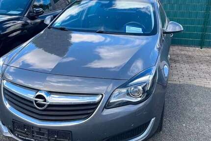 Opel Insignia 146.787 km 6.900 € Magdeburg 39116