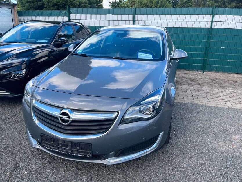 Opel Insignia 146.787 km 6.900 € Magdeburg 39116