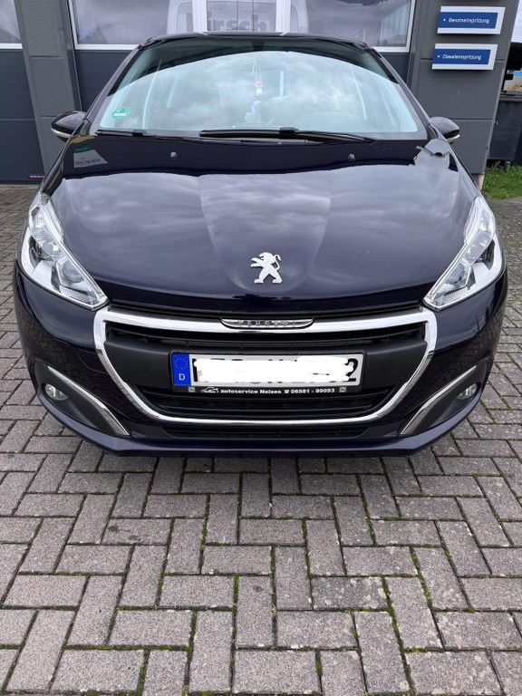 Peugeot 208 96.000 km 7.450 € Saarburg 54439
