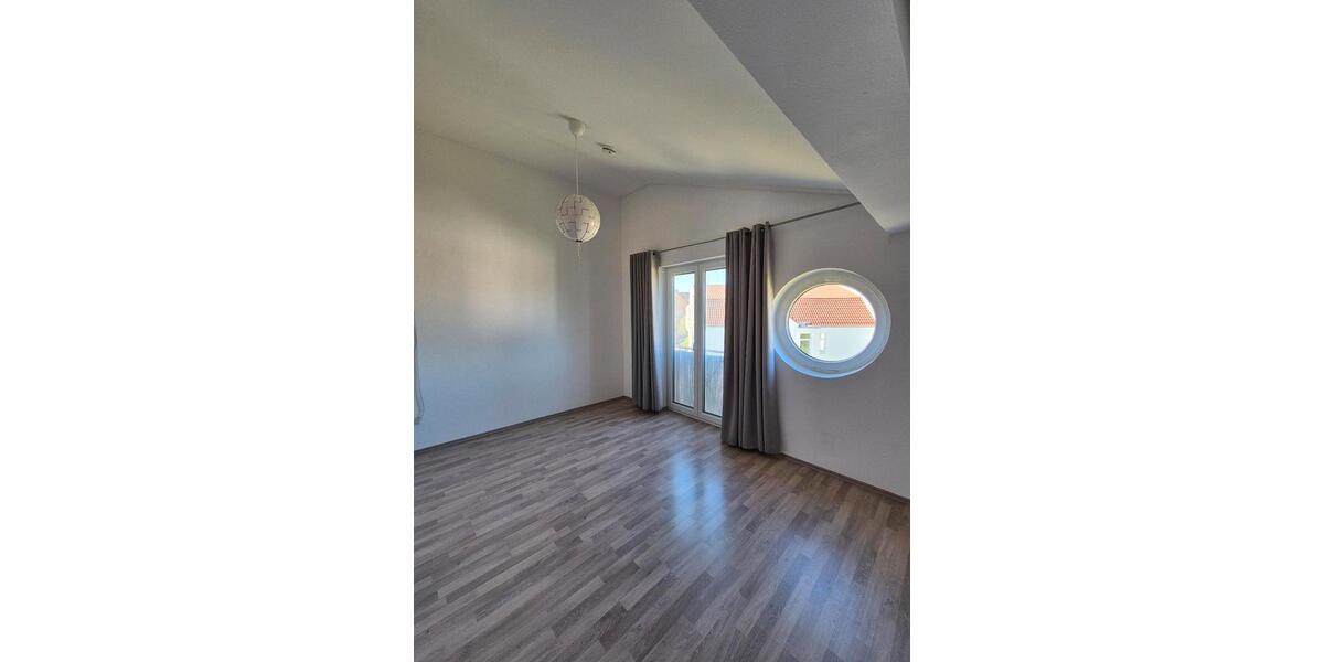 Dachgeschoßwohnung Ingolstadt Nordost - 2 Zimmer, 55 m&sup2;, 900&euro; | Angebot:26383209