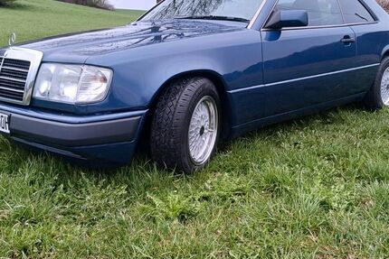 Mercedes-Benz 230 226.000 km 12.400 &euro; Buch 89290