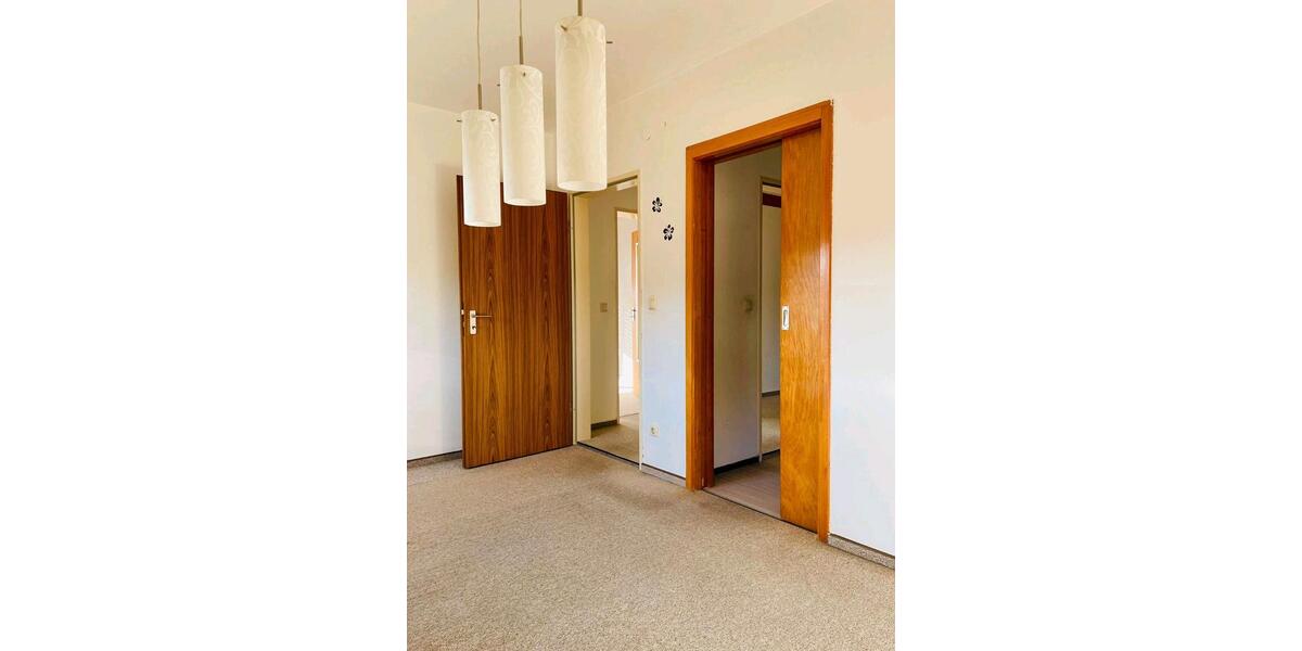 Etagenwohnung Kemnath - 4 Zimmer, 90 m&sup2;, 700&euro; | Angebot:25158100