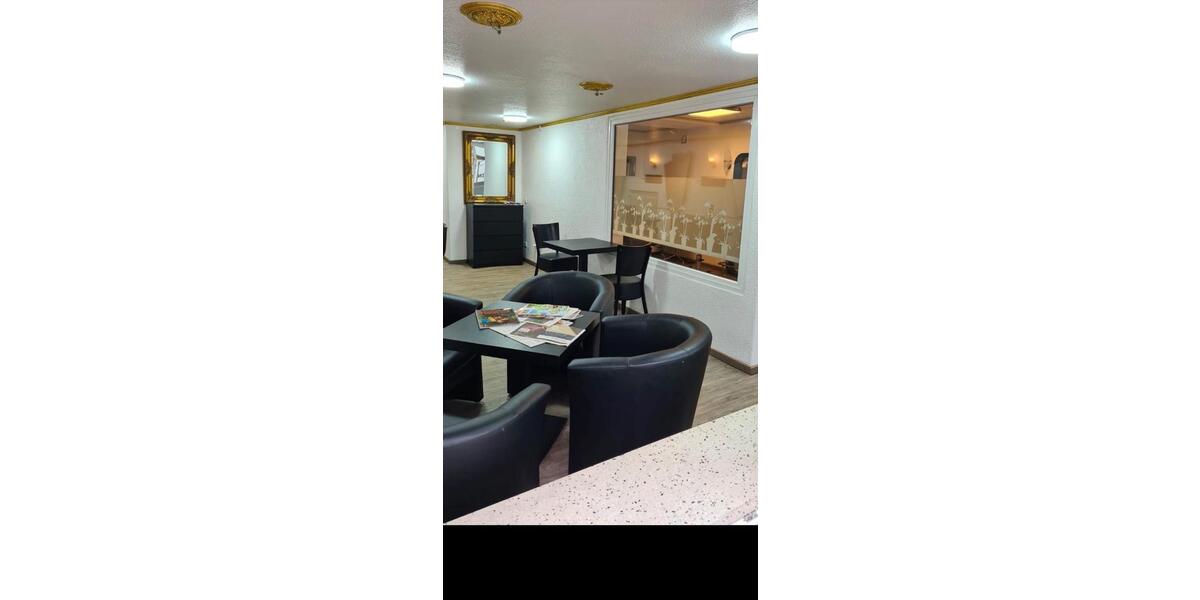 Wohn- und Geschäftshaus *Privatverkauf* 10 zimmer