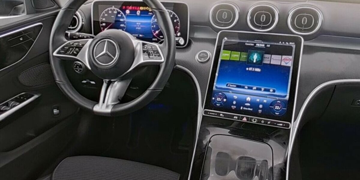 Mercedes-Benz C 200 T Avantgarde *AHK*360°-Kamera* 19.408 km 39.950 &euro; Kaiserslautern 67657