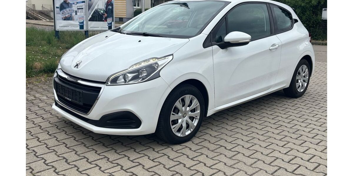 Peugeot 208 199.900 km 3.900 &euro; Halle/Saale 06126