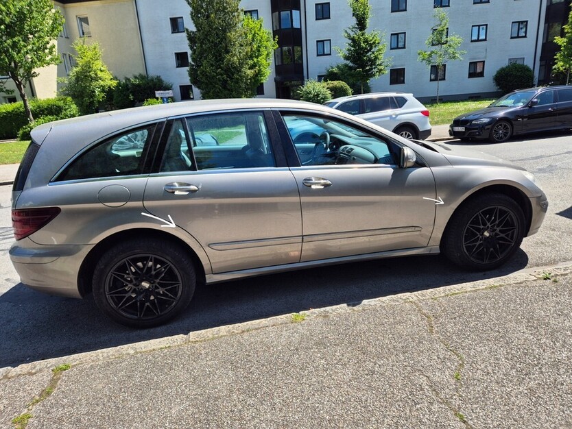 R 320