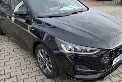 Ford Focus 3.464 km 29.550 € Glauchau 08371