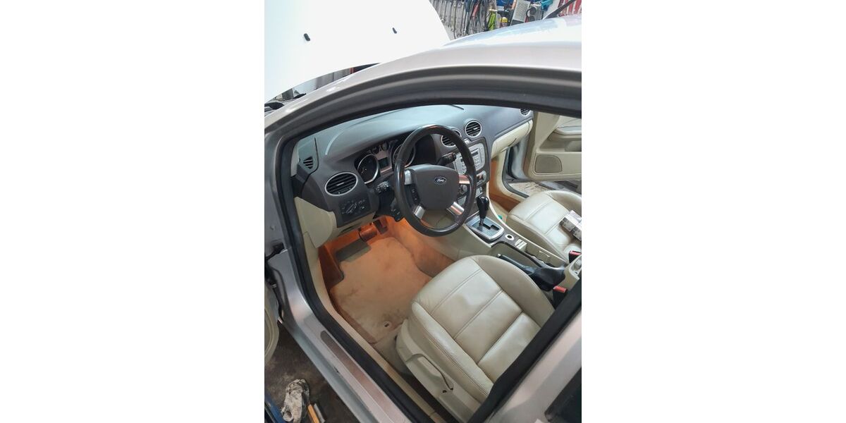 Ford Focus 218.000 km 4.950 &euro; Trittau 22946