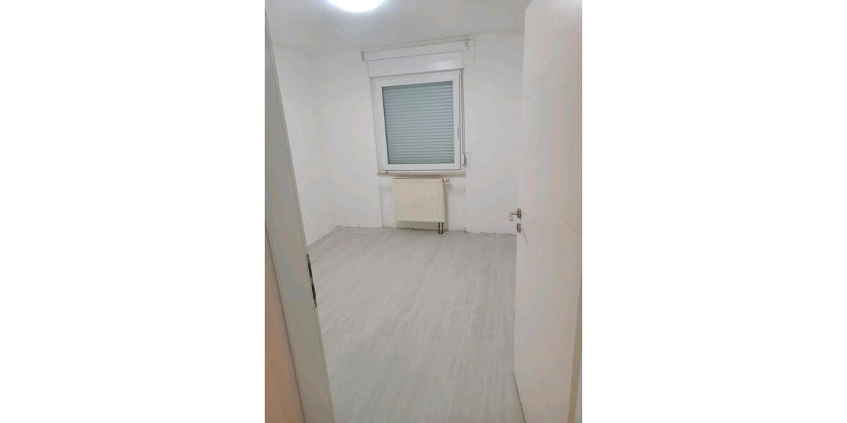 Einfamilienhaus Loffenau - 7 Zimmer, 130 m&sup2;, 1.230&euro; | Angebot:25477616