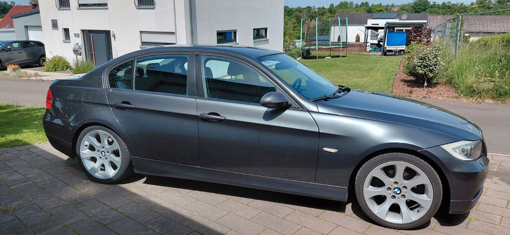 BMW 320 265.000 km 2.450 &euro; Spangdahlem 54529