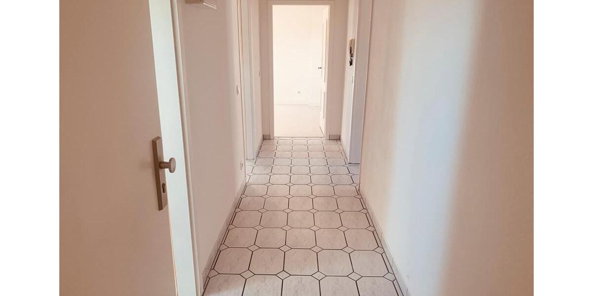 Dachgeschoßwohnung Saarbrücken Eschberg - 3 Zimmer, 78 m&sup2;, 159.000&euro; | Angebot:26858145