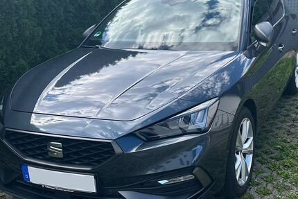 Seat Leon 30.000 km 22.500 € Sauerlach 82054