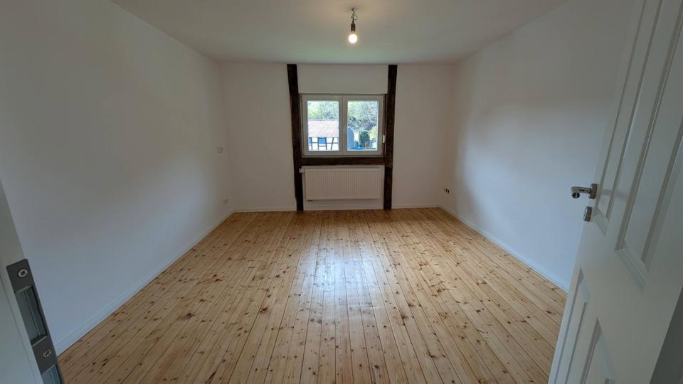 Einfamilienhaus Schleiden - 6 Zimmer, 180 m&sup2;, 1.600&euro; | Angebot:26135305