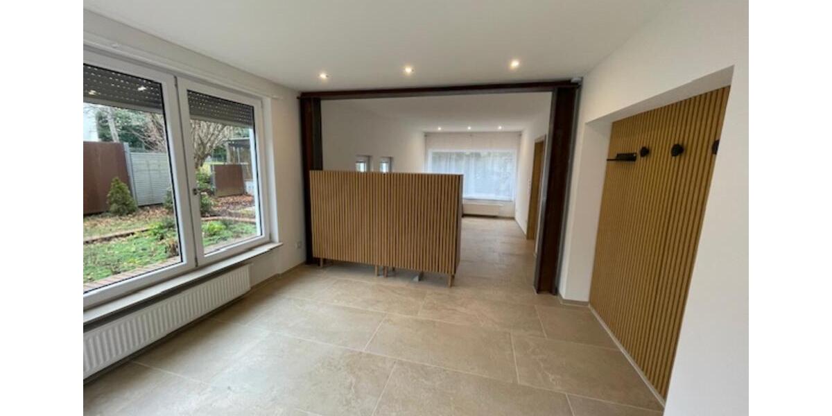 Erdgeschoßwohnung Kaiserslautern Bahnheim - 2.5 Zimmer, 106 m&sup2;, 1.490&euro; | Angebot:25382131