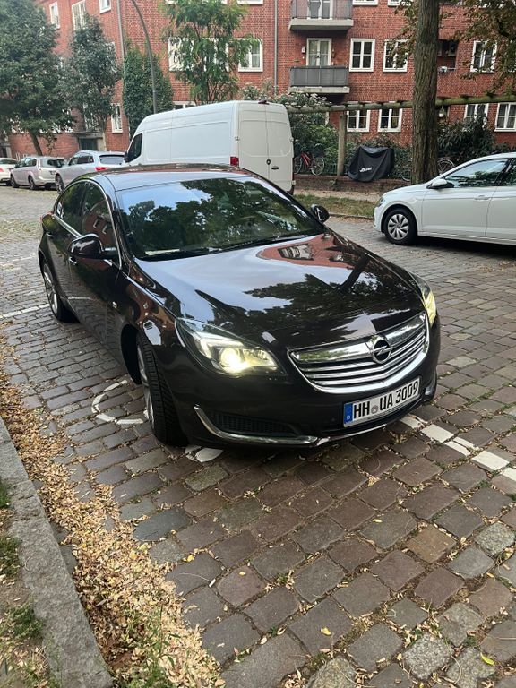 Opel Insignia 227.000 km 8.000 € Hamburg 22767