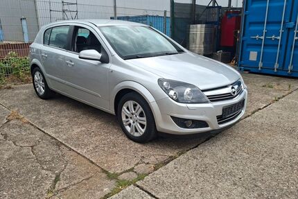Opel Astra 157.145 km 2.890 &euro; Gelsenkirchen 45897