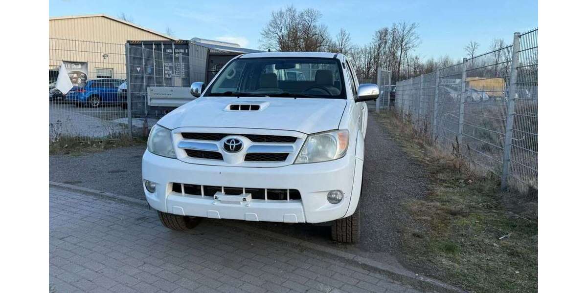 Toyota Hilux 329.000 km 12.990 &euro; Salzhausen 21376
