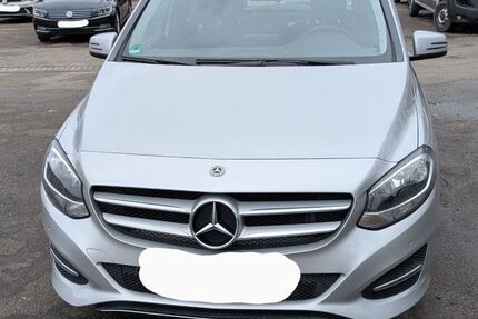 Mercedes-Benz B 180 43.000 km 15.490 &euro; Igersheim 97999