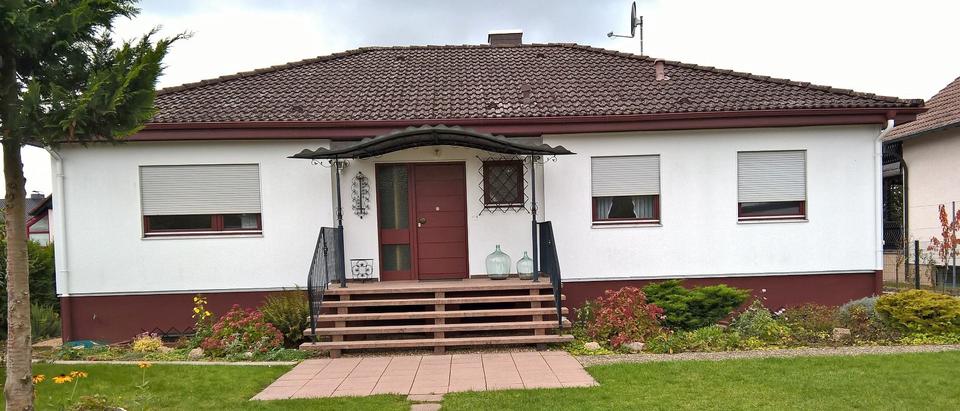 Bungalow Babenhausen - 4 Zimmer, 156 m&sup2;, 1.650&euro; | Angebot:26102448