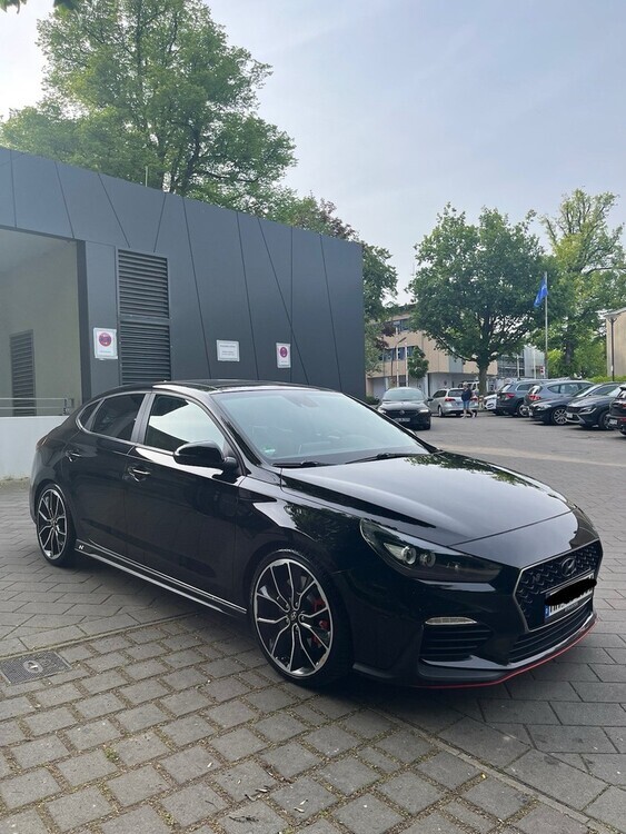 i30
