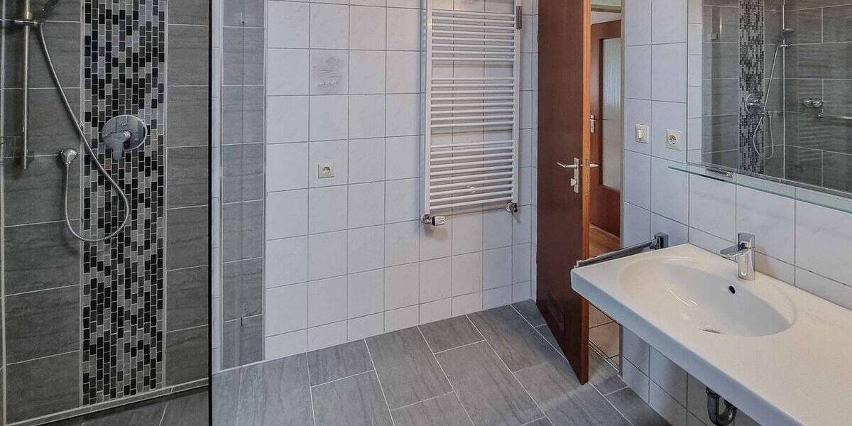 Etagenwohnung Geretsried Stein - 3 Zimmer, 87 m&sup2;, 435.000&euro; | Angebot:26418537