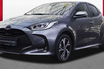 Toyota Yaris 16.393 km 21.889 &euro; Gelsenkirchen 45894