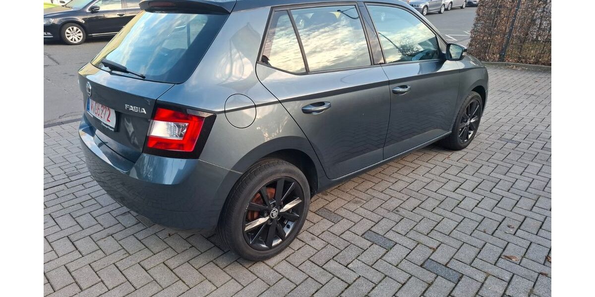Skoda Fabia 120.000 km 7.500 &euro; wuppertal 42277