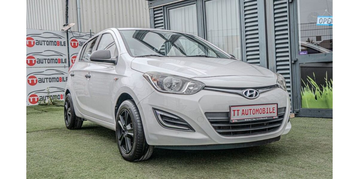 Hyundai i20 113.920 km 5.499 &euro; Rüsselsheim 65428