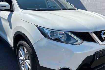 Nissan Qashqai 64.000 km 10.999 &euro; Ditzingen 71254
