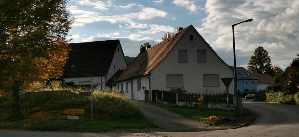 Mehrfamilienhaus, Wohnhaus Treuchtlingen - 11 Zimmer, 184 m&sup2;, 195.000&euro; | Angebot:26069230