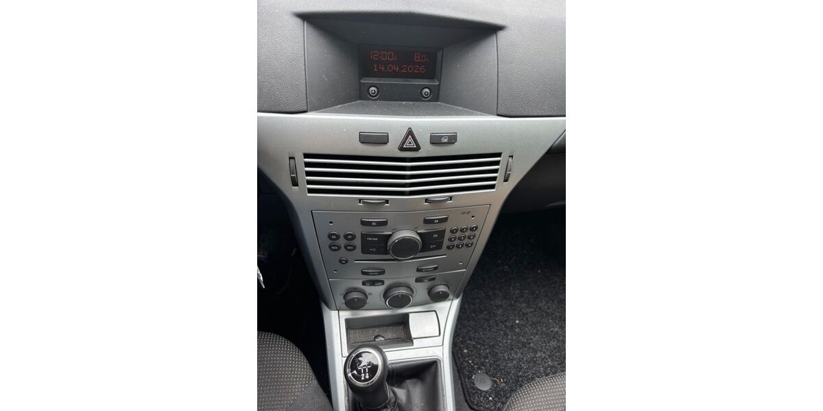 Opel Astra 136.000 km 1.800 &euro; Illerrieden 89186