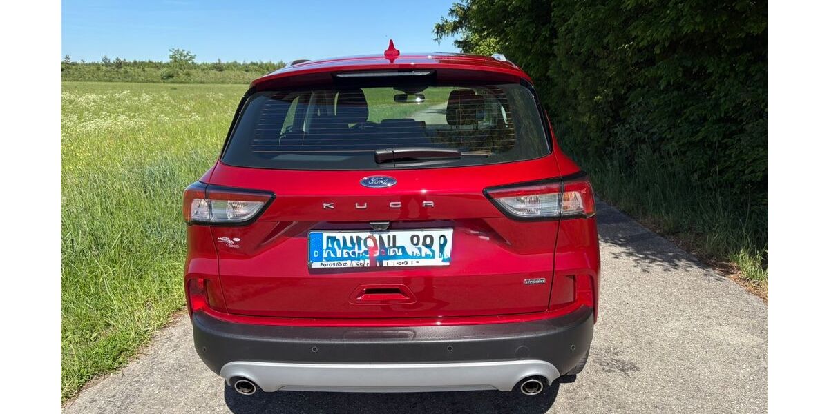 Ford Kuga 65.000 km 17.500 &euro; Gilching 82205
