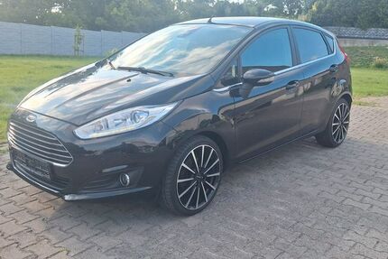 Ford Fiesta 133.300 km 4.500 &euro; Grossenhain 01561