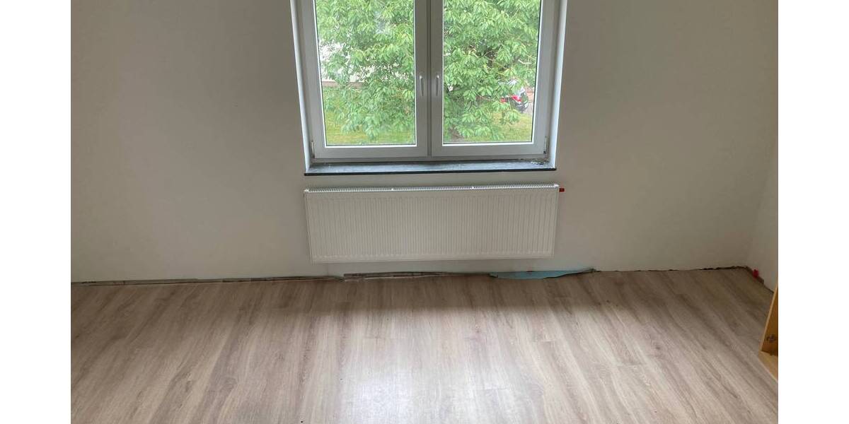 Reihenmittelhaus Allstedt Niederröblingen - 4 Zimmer, 100 m&sup2;, 39.000&euro; | Angebot:25779351