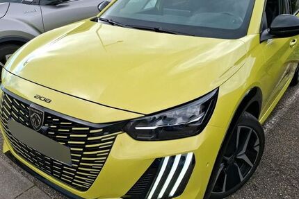 Peugeot 208 23.442 km 22.372 &euro; Amberg 92224