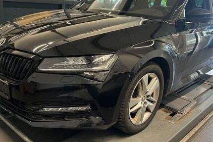 Skoda Superb 112.000 km 23.980 &euro; Weimar 99423