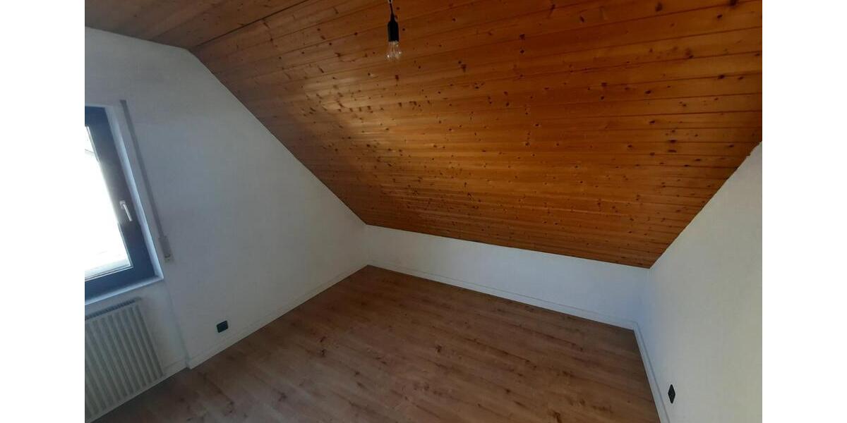 Einfamilienhaus Feucht - 6.5 Zimmer, 147 m&sup2;, 1.850&euro; | Angebot:24832208