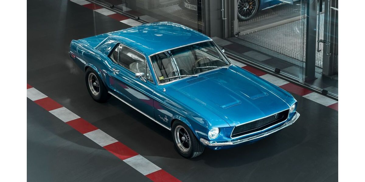 Ford Mustang 6.500 km 42.890 &euro; Köln 50829