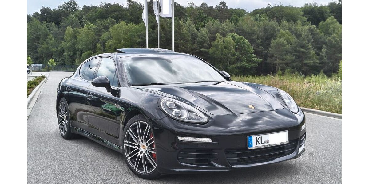 Porsche Panamera 142.900 km 25.000 &euro; Kaiserslautern 67655