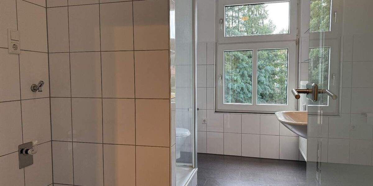 Mehrfamilienhaus, Wohnhaus Bedburg-Hau Schneppenbaum - 8 Zimmer, 122 m&sup2;, 590.000&euro; | Angebot:25796369