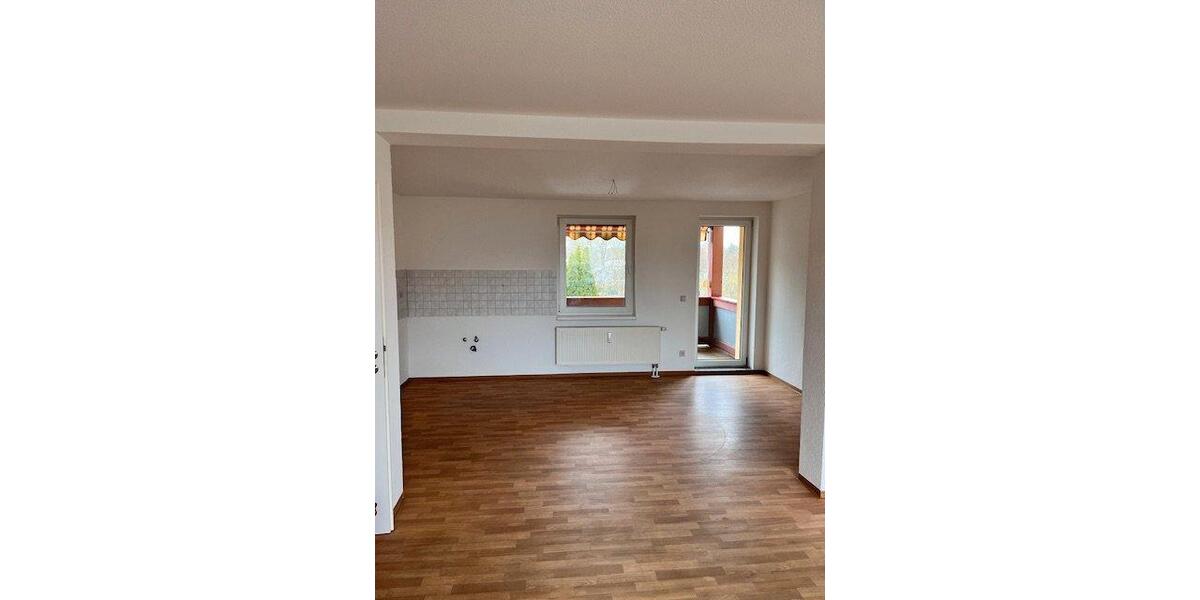 Etagenwohnung Senftenberg - 3 Zimmer, 81 m&sup2;, 551&euro; | Angebot:25991721