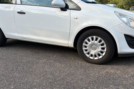 Opel Corsa 157.000 km 1.900 &euro; Köln 50767