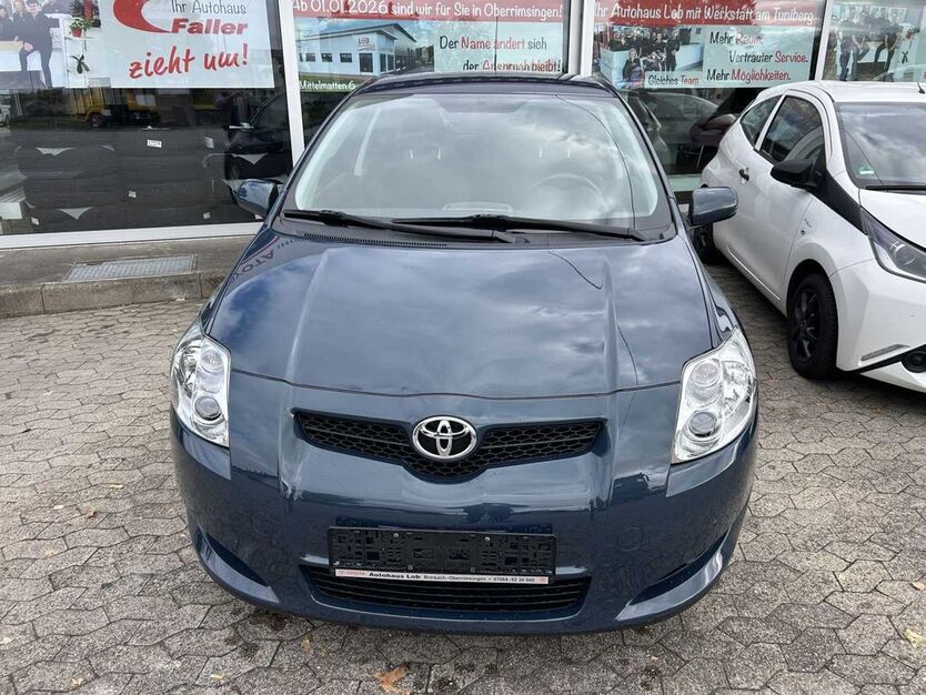 Toyota Auris 92.000 km 5.900 € Bad Krozingen 79189
