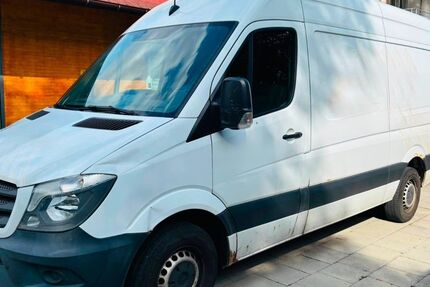 Mercedes-Benz Sprinter 160.000 km 8.990 &euro; München 81825