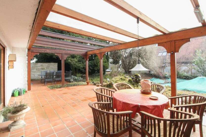 Haus zum Kaufen in Röhrmoos 1.699.000 € 266.14 m²