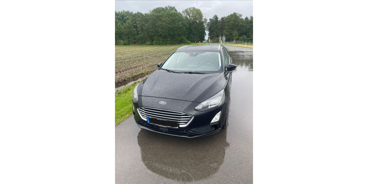 Ford Focus 66.441 km 14.500 &euro; Cloppenburg 49661