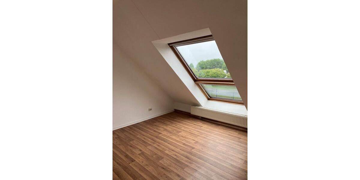 Dachgeschoßwohnung Woldegk - 2 Zimmer, 54 m&sup2;, 351&euro; | Angebot:26365415