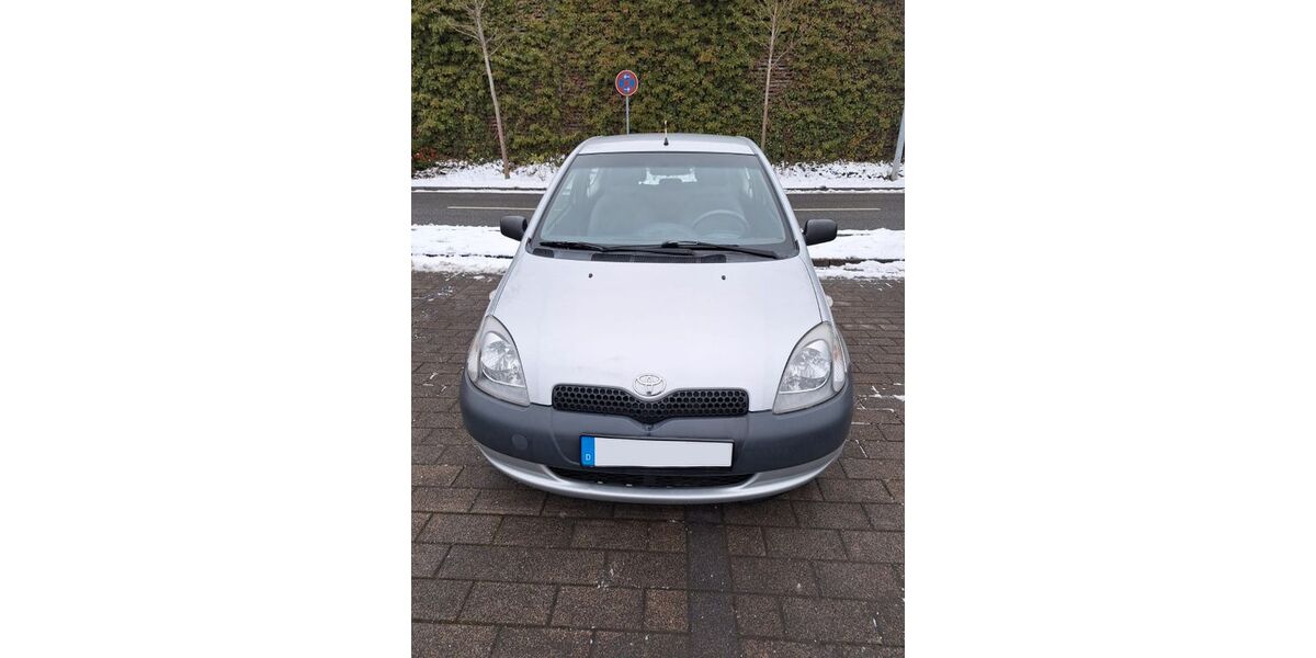 Toyota Yaris 306.000 km 650 &euro; Kiel 24113