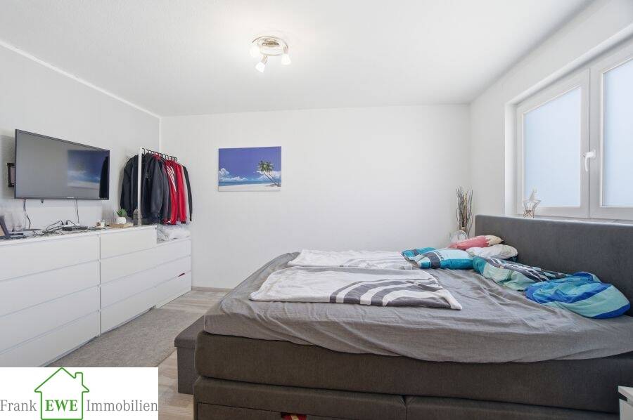 Mehrfamilienhaus, Wohnhaus Düsseldorf Hassels Hassels - 8 Zimmer, 230 m&sup2;, 759.000&euro; | Angebot:26363078